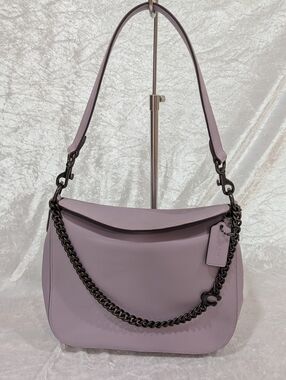 Coach Signature Chain Hobo Lavender With Magnetic Top Closure